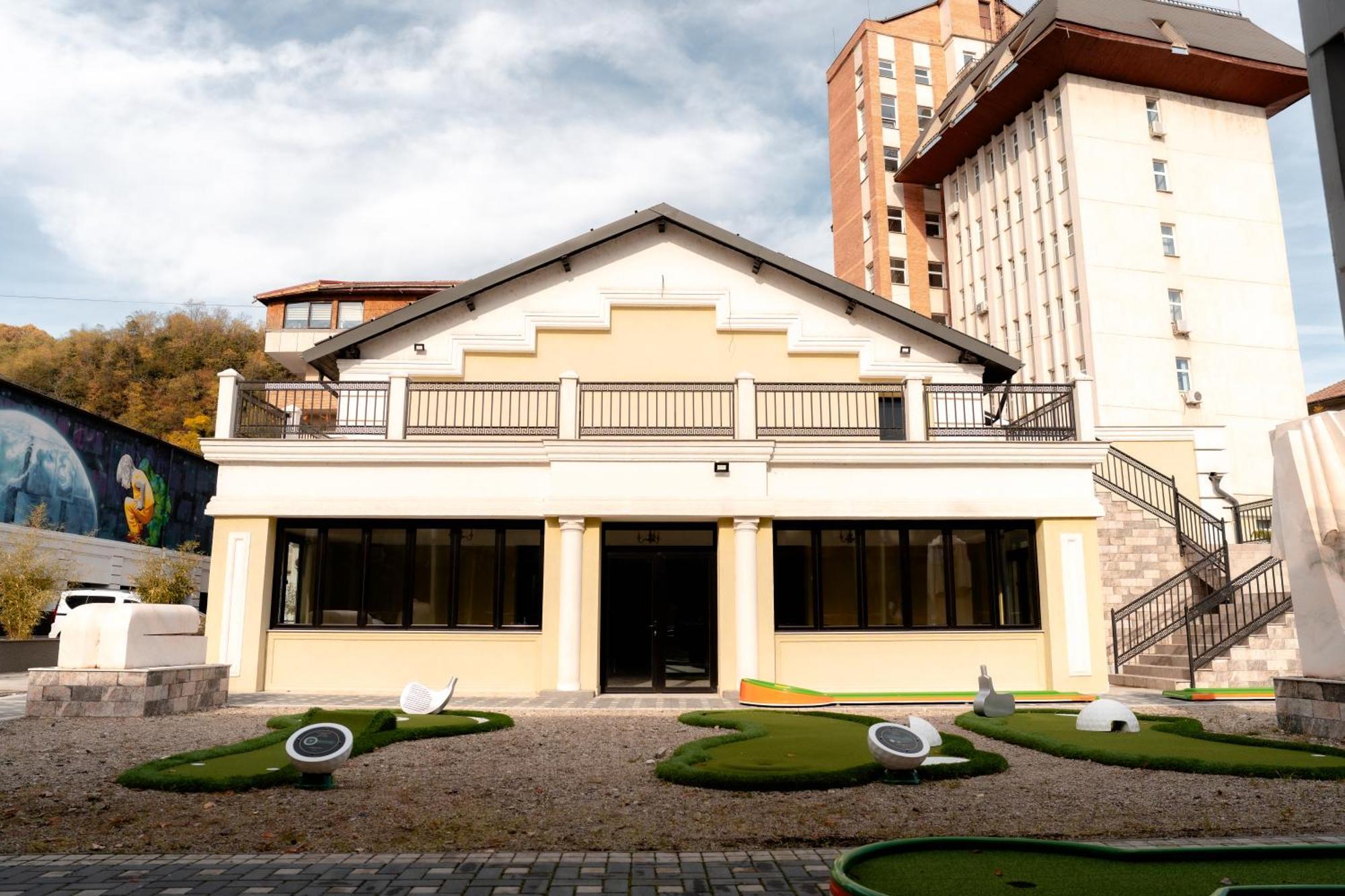Grand Hotel Sofianu Râmnicu Vâlcea Buitenkant foto