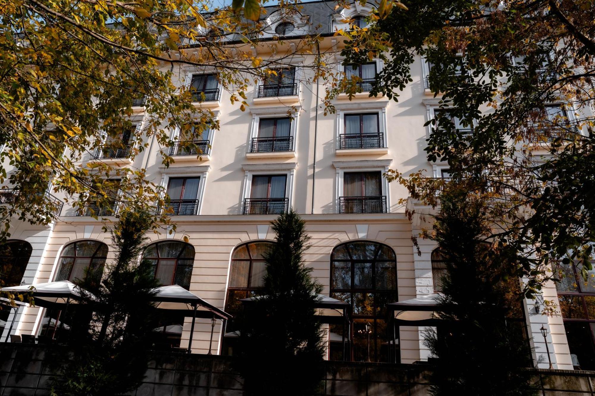 Grand Hotel Sofianu Râmnicu Vâlcea Buitenkant foto